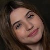 Gracie Whitton as Kathy
