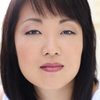 Kathleen Choe as Maggie (Majority Leader)