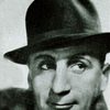 Fausto Guerzoni as Uomo col cannocchiale