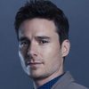 Daniel Bonjour as Jr. Detective Richie