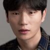 Yeo Dae-hyun as Ri Cheol-ju