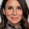 Beth Dover as Leslie