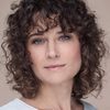 Piercey Dalton as Naomi Wallace