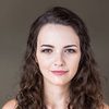 Maria Vos as Garrulous Mother