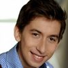 Oliver Ewy as Tenente Medico