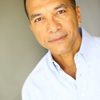 Jorge Noa as Carlos