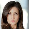 Nicole Reddinger as Dona