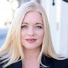 Kelly Mullis as Tracy