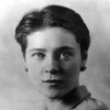 Eva Le Gallienne as Grandma Pearl