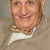 Feridun Çölgeçen as Sarraf