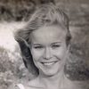 Linda Haynes as Gretchen