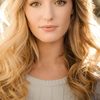 Katherine Schaber as Elizabeth Lock