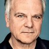 Bernhard Schütz as Beamter BRD