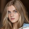 Skylar Dunn as Emily Haswell