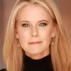 Maeve Quinlan as Rhonda