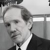 Roy Poole as Walter Kurner