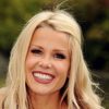 Melinda Messenger as Super Bra Girl