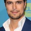 Diogo Morgado as Derek Sterling
