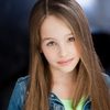 Chelsea Miller as Zooey (voice)