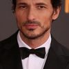 Andrés Velencoso as Mateo