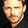 Luis Mottola as Mauricio