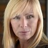 Carolyn Adair as Melissa's Friend