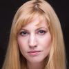 Lenka Olšanová as Lady in Waiting