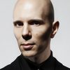 Billy Howerdel as Stu