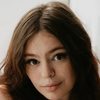 Gabrielle Nunzio as Student