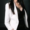 Amanda May as Julie