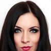 Dani Thompson as Sara