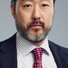Kenneth Choi as Oscar Jeon
