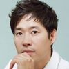 Yu Jun-sang as Major Lee Cheol-hee