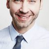 Michael Weston as Lonnie