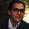 Marcio Farias as Eduardo