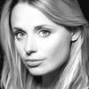 Victoria Shalet as Marie