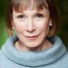 Lisa Blake Richards as Daphne Budd (as Lisa Richards)
