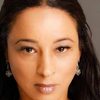 Eliane Reis as Angie