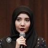 Zaskia Sungkar as Doctor