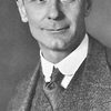 Alfred Abel as Count Told