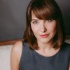Kirsten Robek as Janet