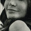 Bambi Allen as Lois