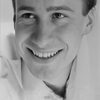 Pavel Belozerov as Engineer Larionov