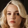 Kenna James as Heidi