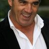 Biagio Izzo as Bellhop