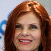 Lolita Davidovich as Evelyn Silverman