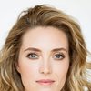 Evelyne Brochu as Sarah