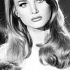 Barbara Bouchet as Barbara (episodio "I soldi in bocca")