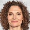 Mary Elizabeth Mastrantonio as Helen Drood