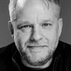Jeppe Beck Laursen as Raymond